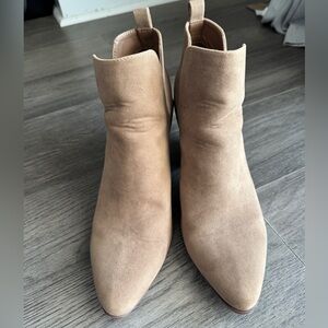 Universal Thread Booties